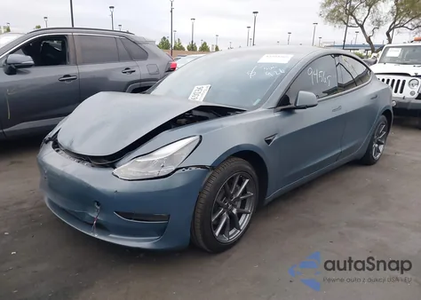 2022 Tesla Model 3 Long Range Dual Motor All-Wheel Drive z USA, uszkodzony, nr VIN 5YJ3E1EB6NF357593